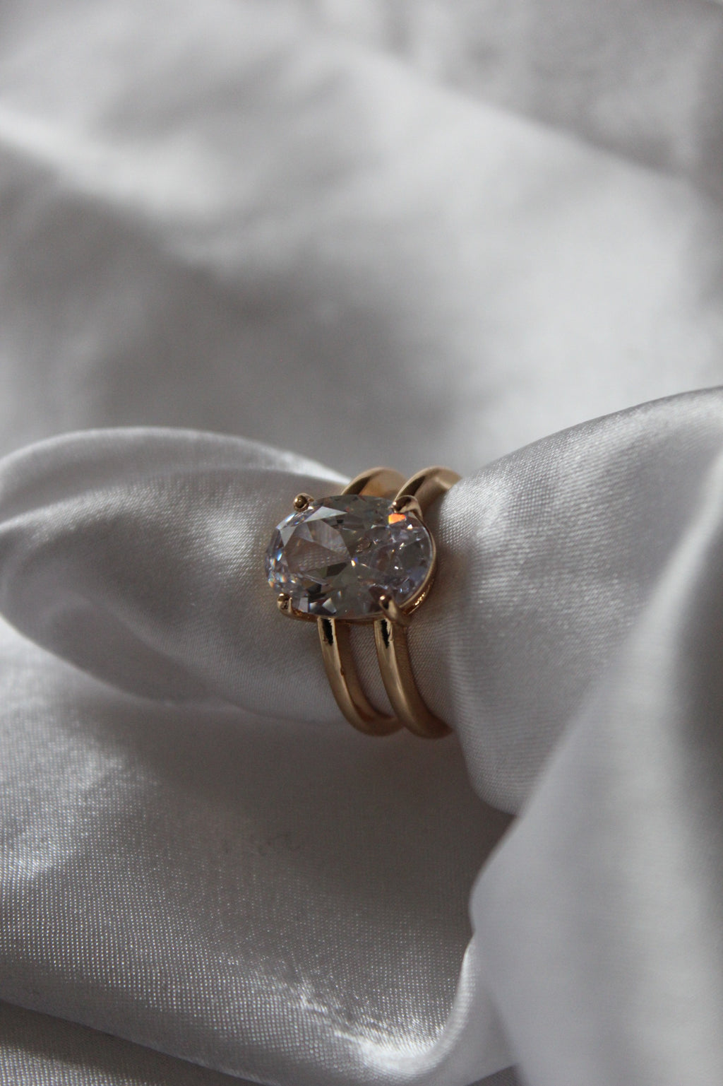 Büyük Taşlı Yüzük