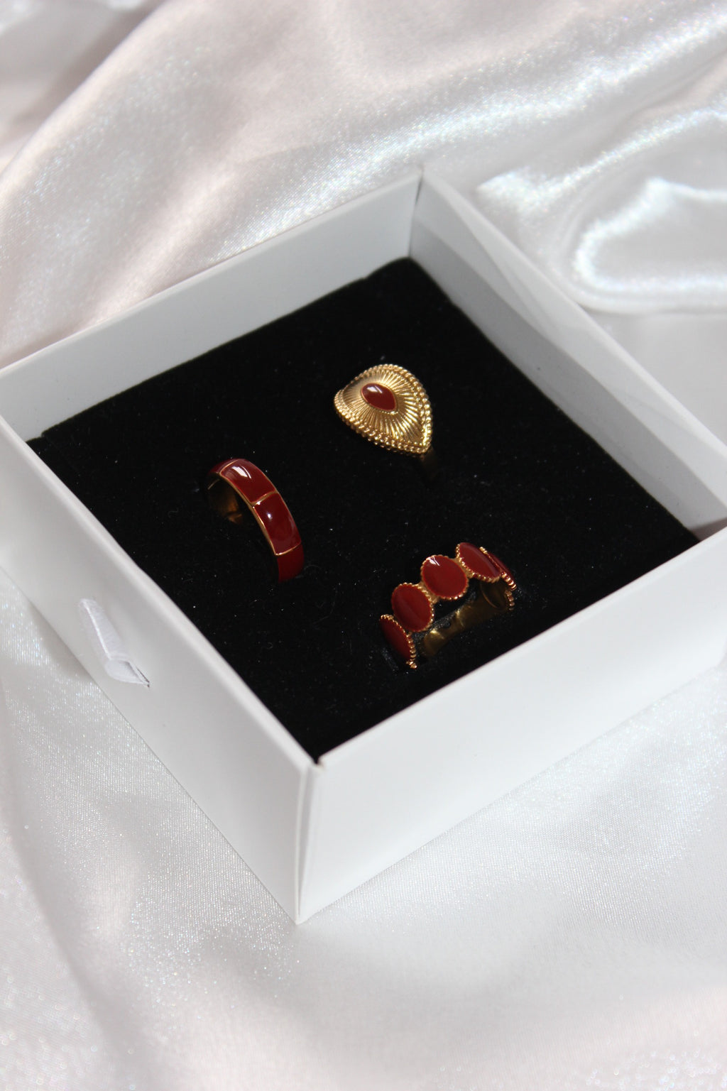 Bordo Taşlı Çelik Yüzük